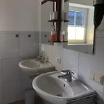 Schmiedlehnerhof ファームステイ *