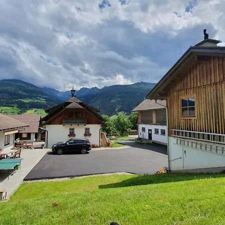 Schmiedlehnerhof Farm stay Birnberg